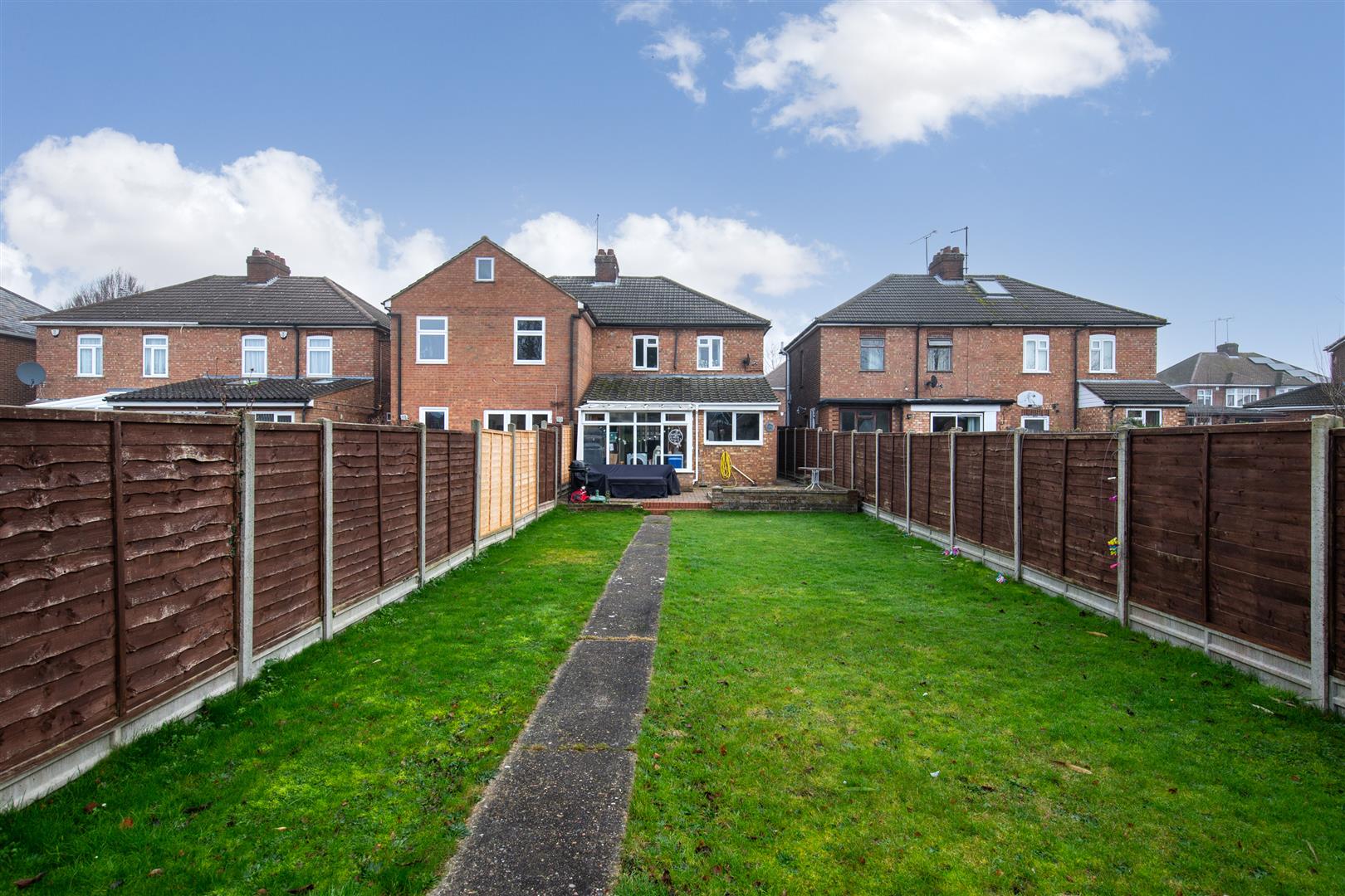 3 bedroom property for sale in Douglas Crescent, Houghton Regis