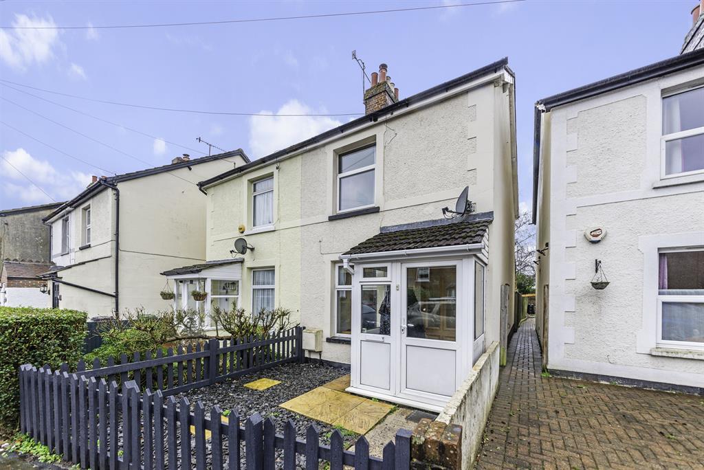 3 bedroom property for sale in Albury Road, Merstham, Surrey RH1 3LS