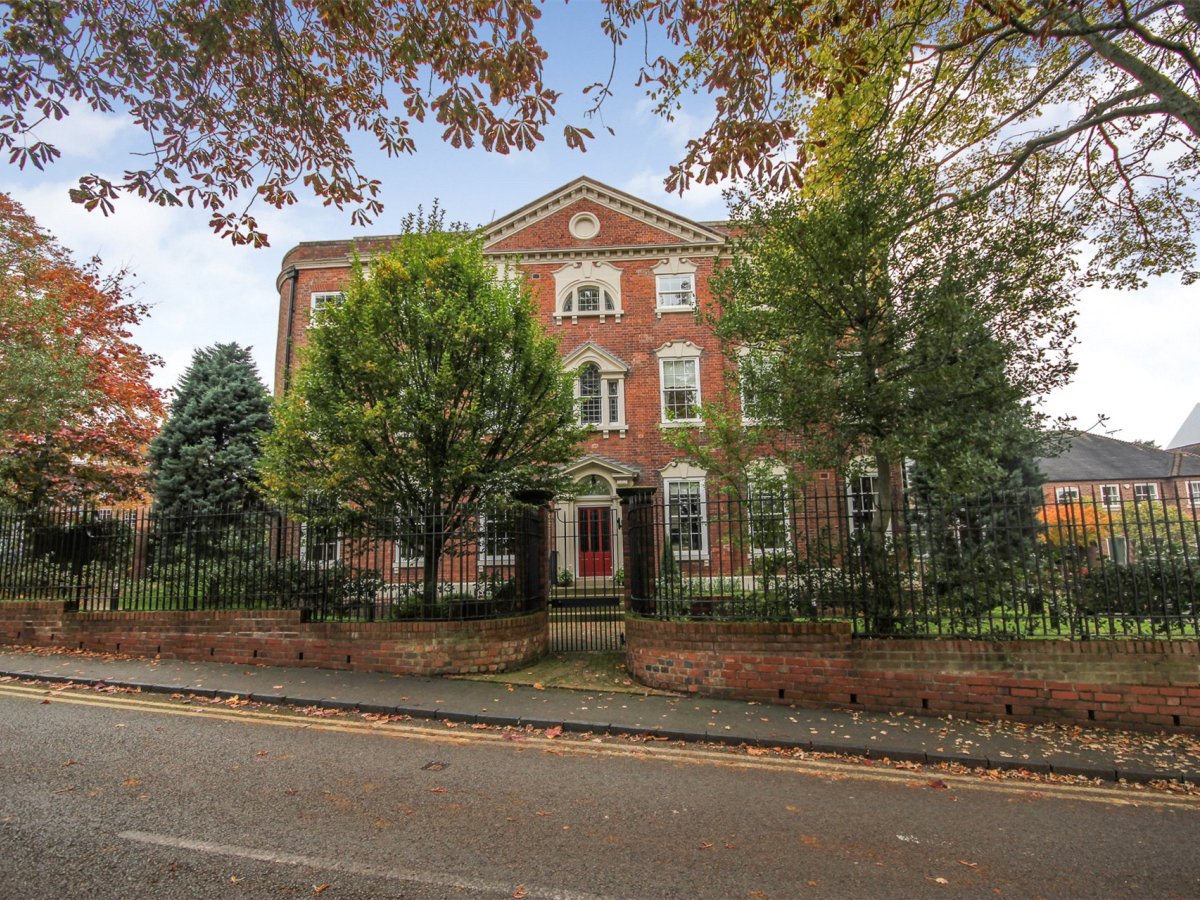 Andrew Grant 2 bedroom property for sale in Church Road, Oldswinford