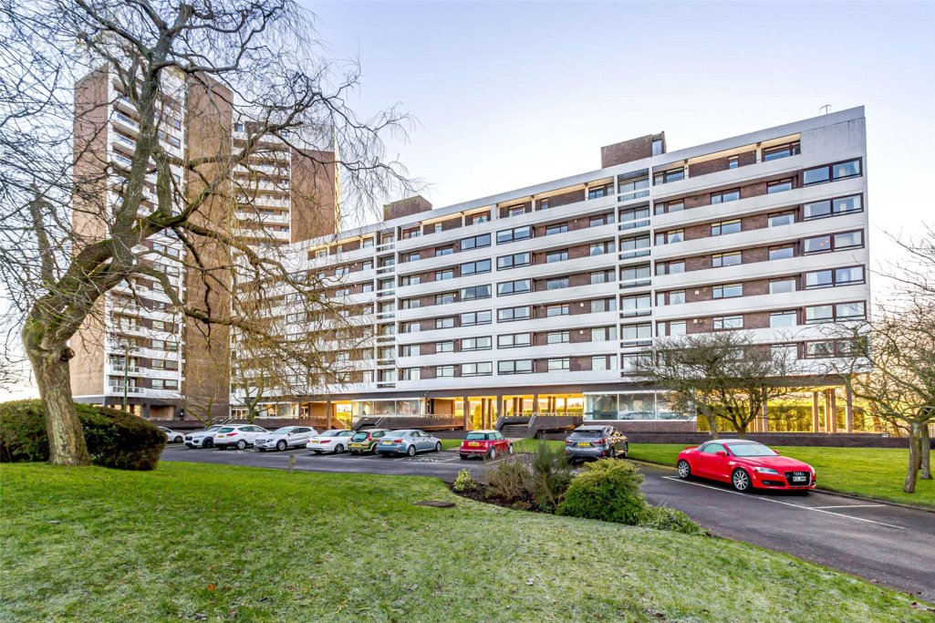 3 bedroom apartment for sale in Montagu Court, Gosforth, Newcastle Upon