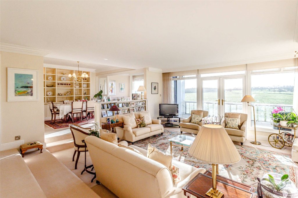 3 bedroom apartment for sale in Montagu Court, Gosforth, Newcastle Upon