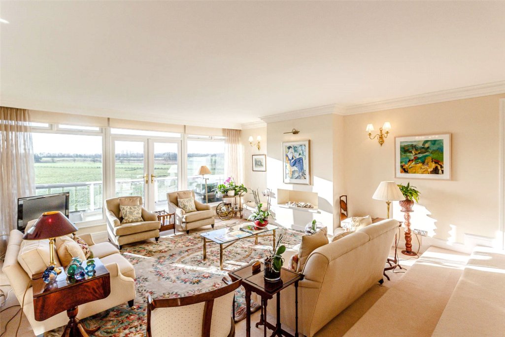 3 bedroom apartment for sale in Montagu Court, Gosforth, Newcastle Upon