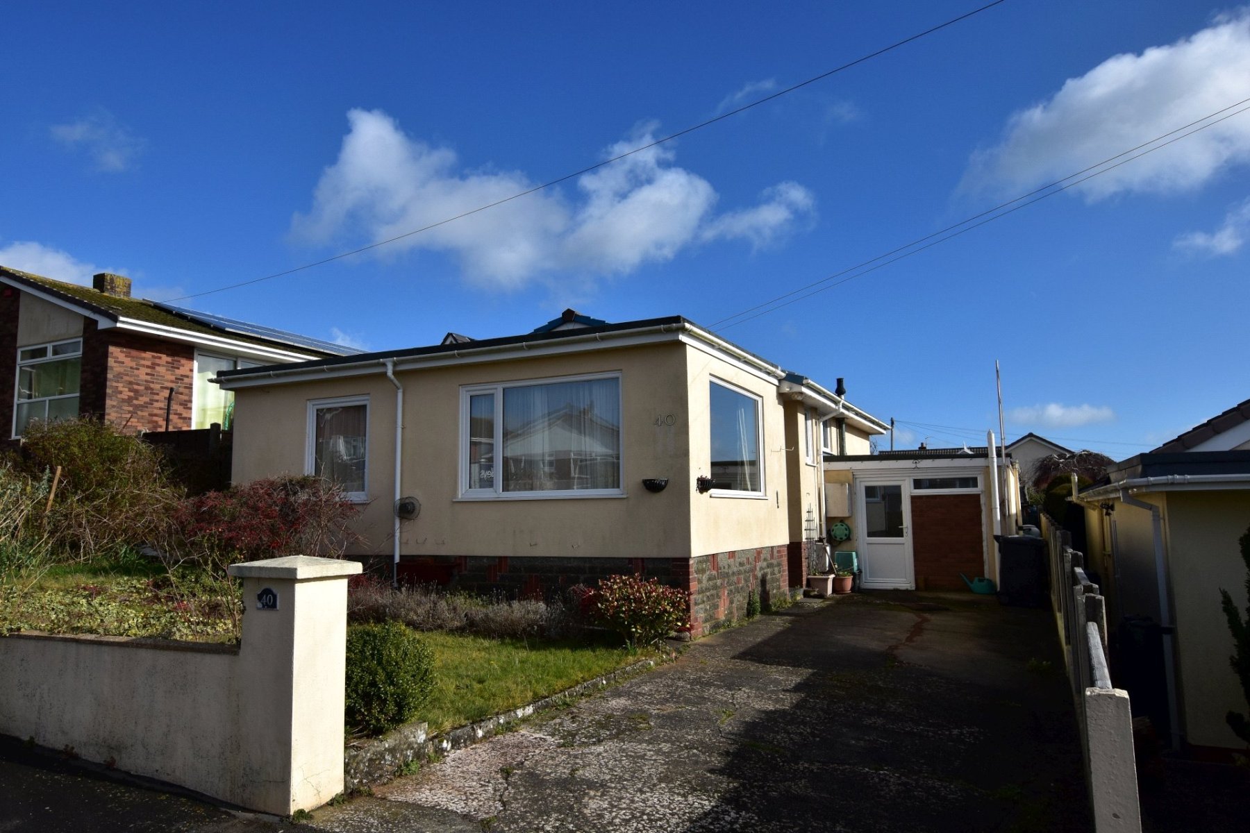 2 bedroom property for sale in Maudlin Drive, Teignmouth, Devon, TQ14