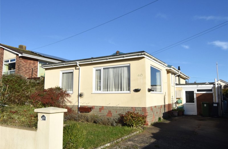 2 bedroom property for sale in Maudlin Drive, Teignmouth, Devon, TQ14