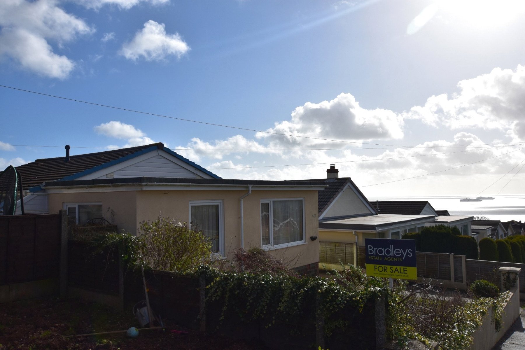 2 bedroom property for sale in Maudlin Drive, Teignmouth, Devon, TQ14