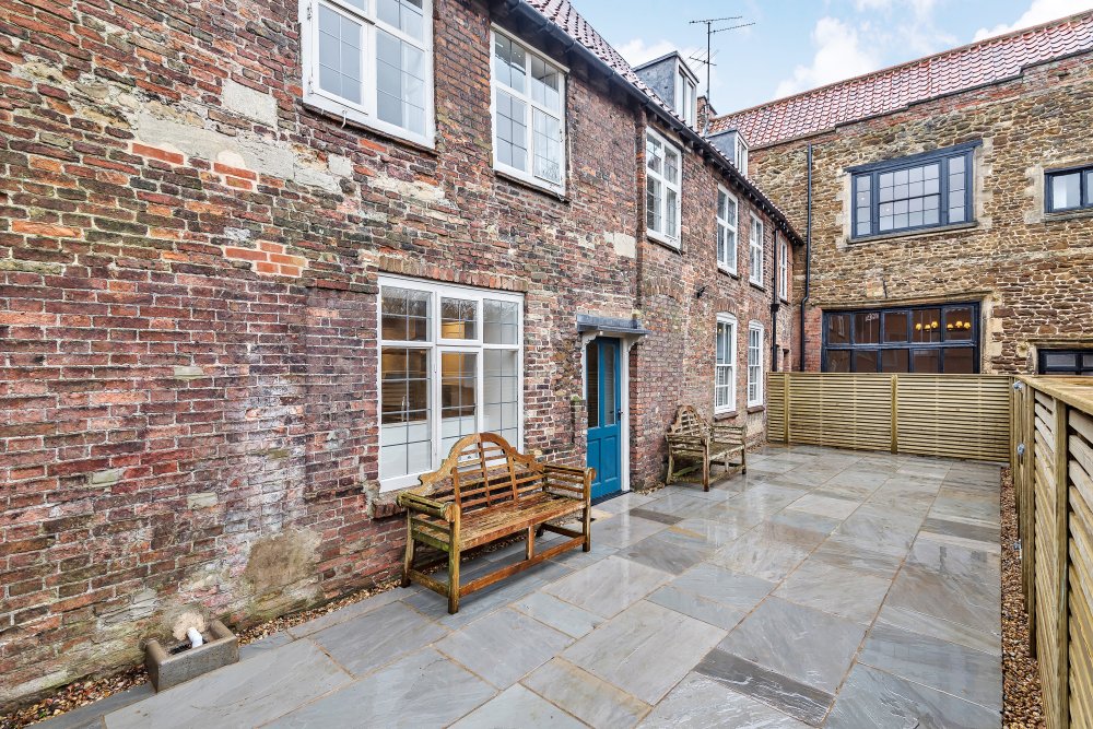 4 bedroom property for sale in St. Nicholas Street, King's Lynn, PE30