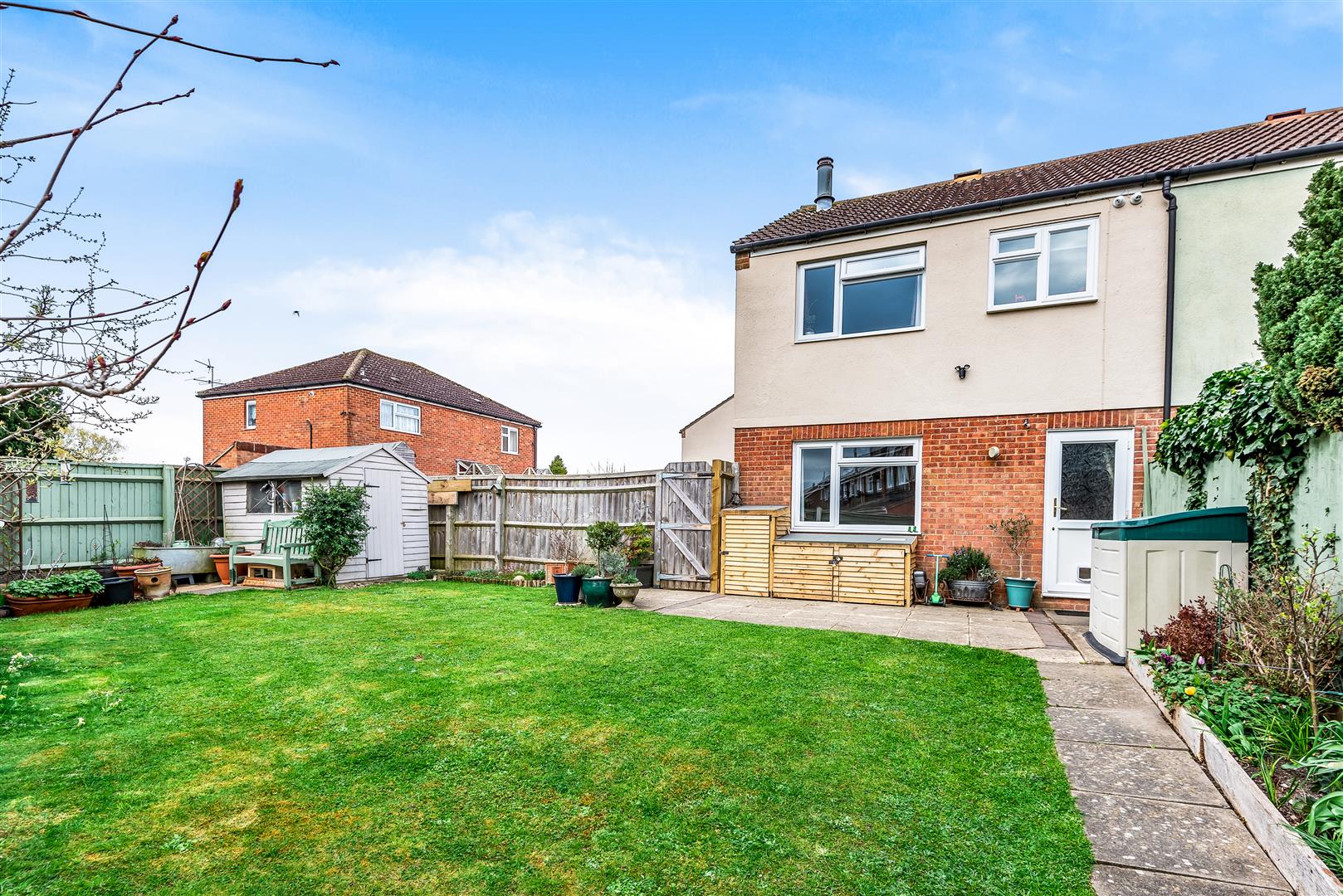 3 bedroom property for sale in Princess Gardens, Grove, Wantage Guide