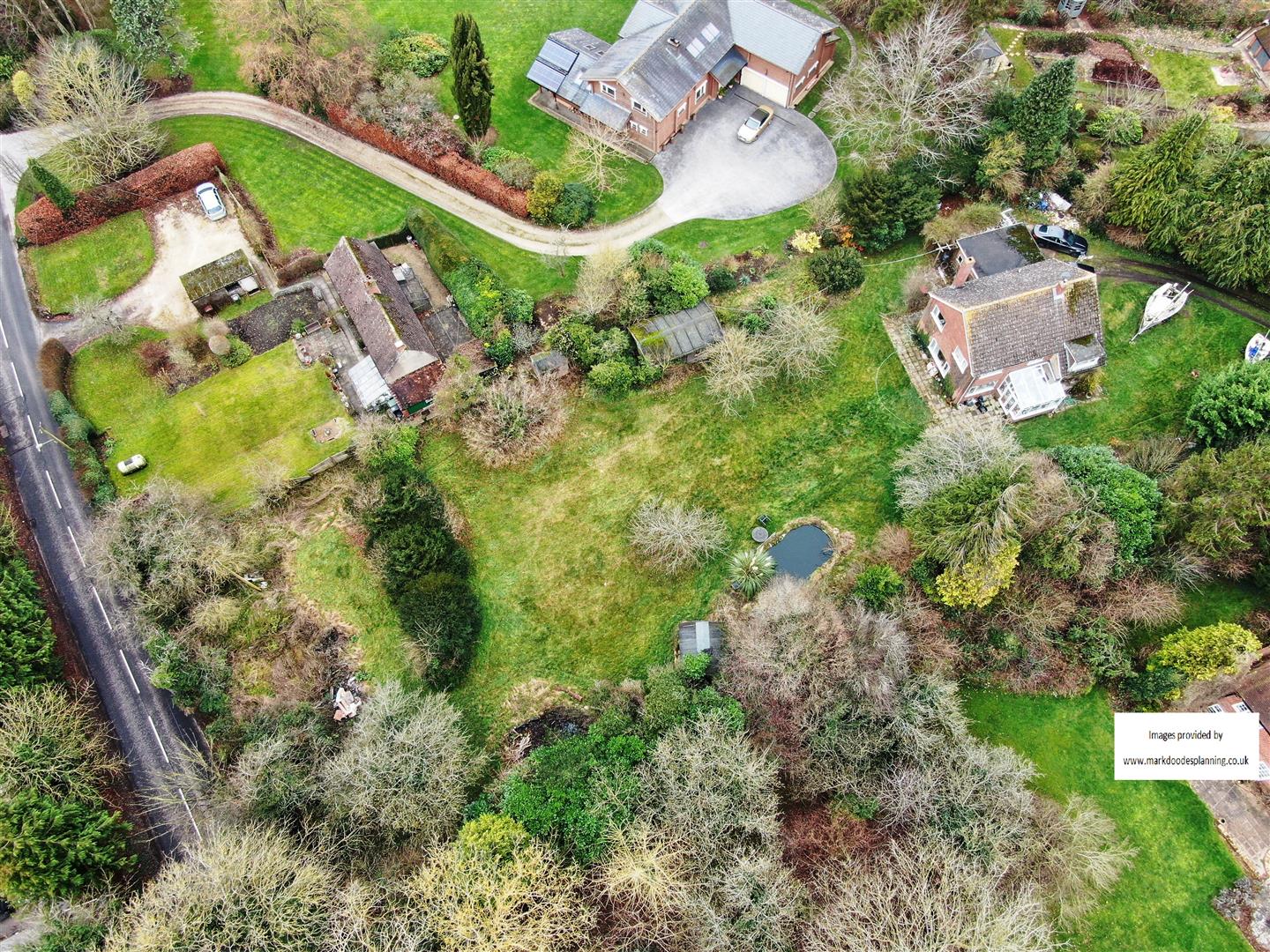 property for sale in Locks Lane, Wantage Guide price £375,000