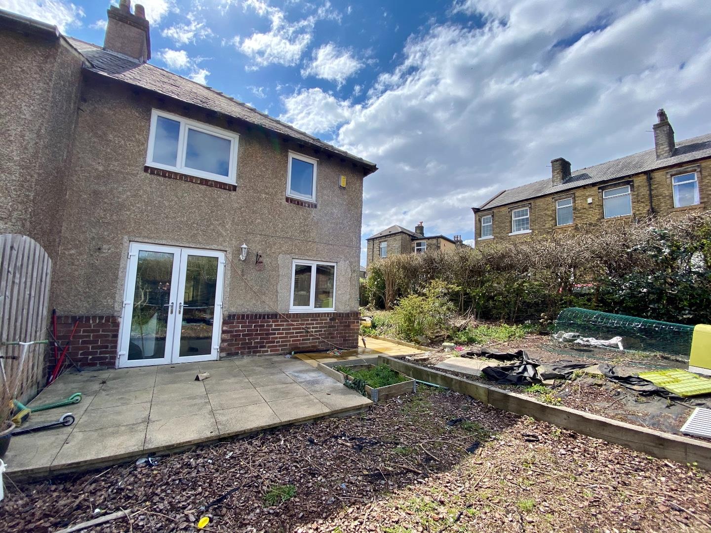 3 bedroom property for sale in Scar Lane, Golcar, Huddersfield Price