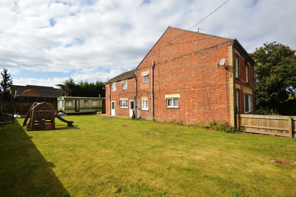 5 bedroom property for sale in Church Road, Wisbech, PE14 8AA