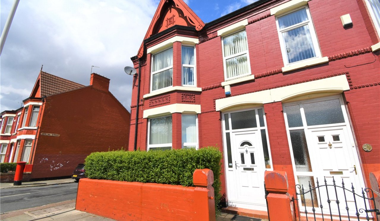 3 bedroom property for sale in Park Road North, Birkenhead, Wirral