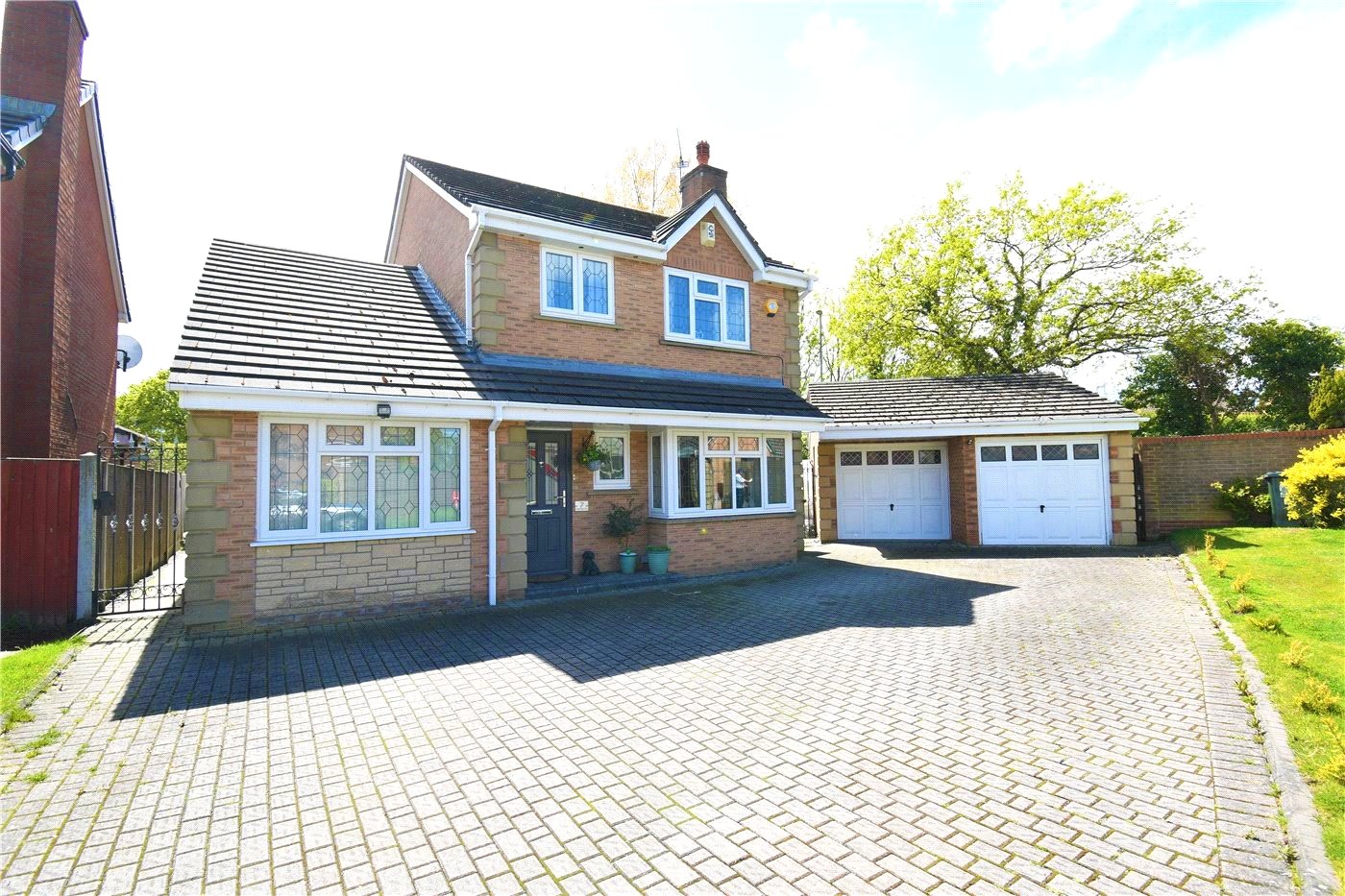 4 bedroom property for sale in West Park Drive, Great Sutton, Ellesmere
