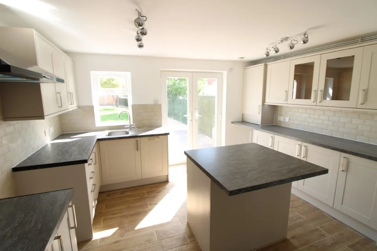 QUENIBOROUGH ROAD, QUENIBOROUGH