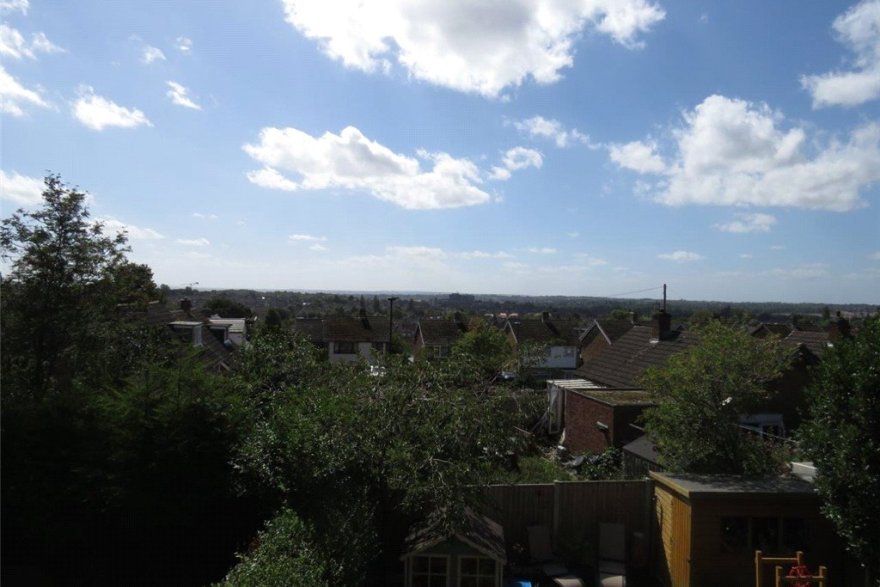 3 bedroom property for sale in Elm Grove, Allestree, DERBY £240,000