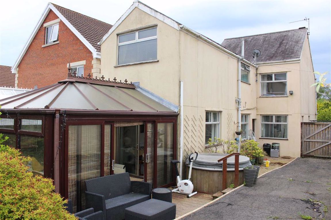 3 bedroom property for sale in Gower Road, Upper Killay £359,950