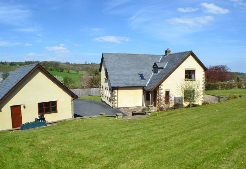 4 bedroom property for sale in Ffynnon Gynydd, Nr. GlasburyOnWye