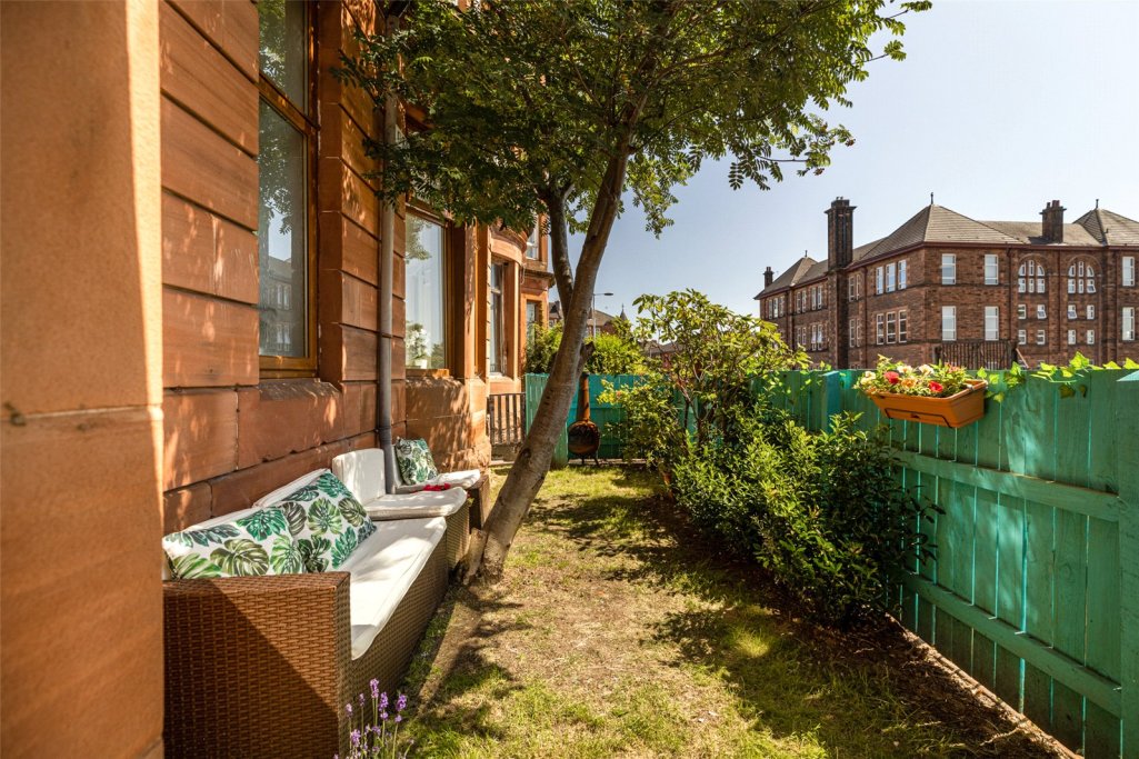 3 bedroom apartment for sale in Thornwood Terrace, Thornwood, Glasgow