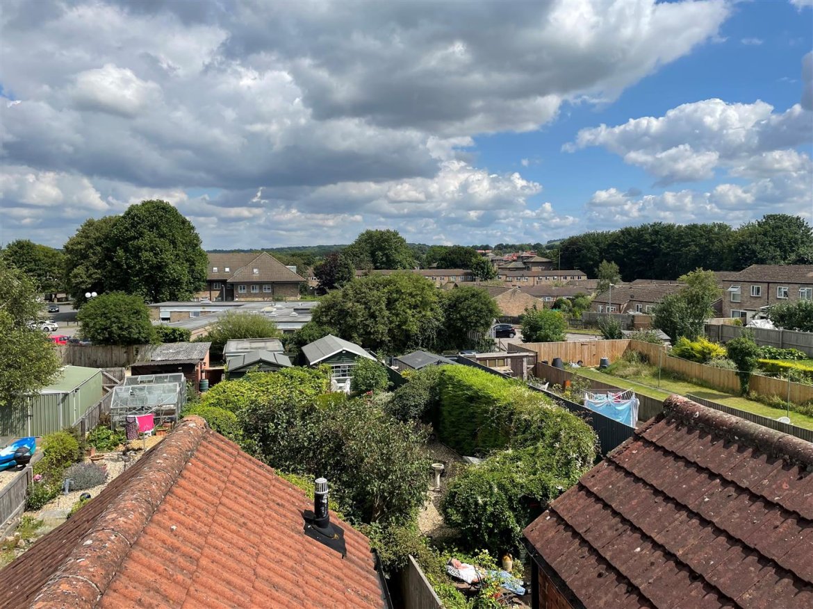 3 bedroom property for sale in The Pippin, Calne Offers in excess of