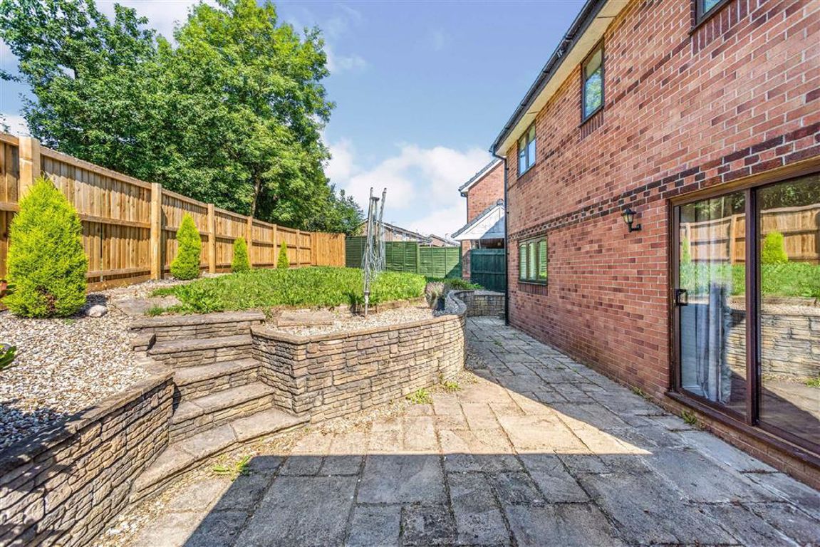 3 bedroom property for sale in Tal Y Coed, Hendy, Pontarddulais