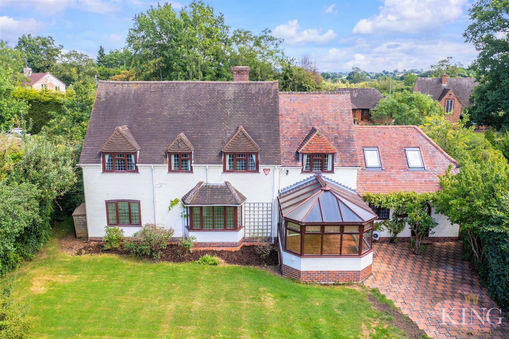 4 bedroom property for sale in Pratts Lane, Mappleborough Green