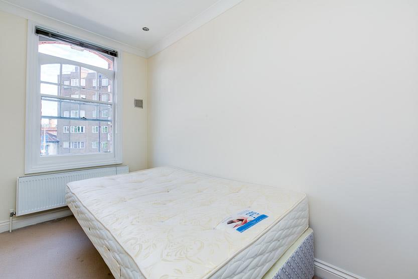 2 bedroom property for sale in Barton Road, London, W14 £500,000