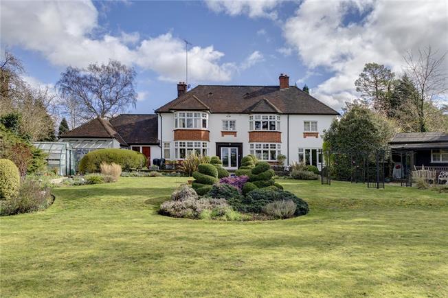 4 Bedroom Property For Sale In Copthorne Road Croxley Green Rickmansworth Hertfordshire Wd3 Guide Price 1 950 000 4 Bedroom Property For Sale In Copthorne Road Croxley Green Rickmansworth Hertfordshire Wd3 Guide Price 1 950 000