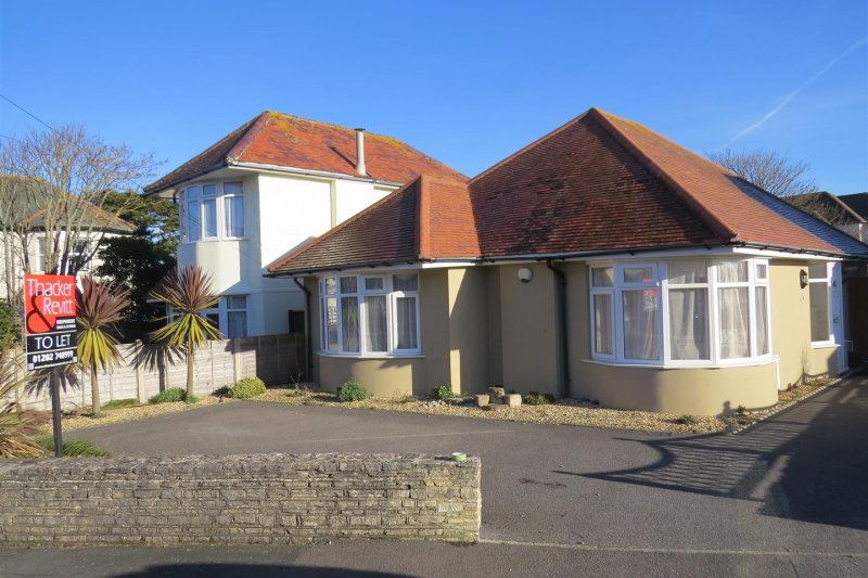 2 bedroom property to let in Avoncliffe Road, Southbourne, Bournemouth