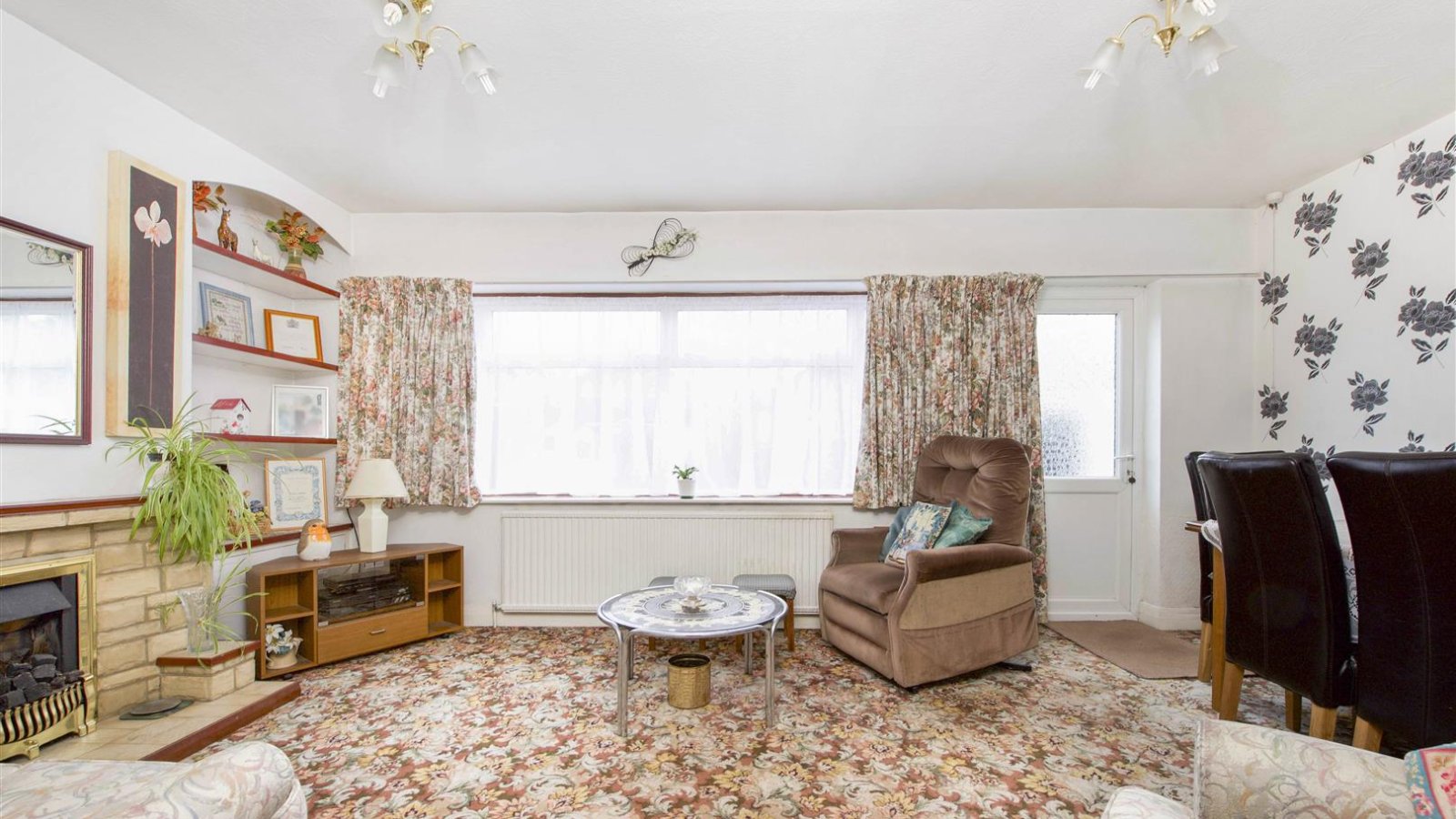 2 bedroom property for sale in Pavilion Way, Eastcote £475,000