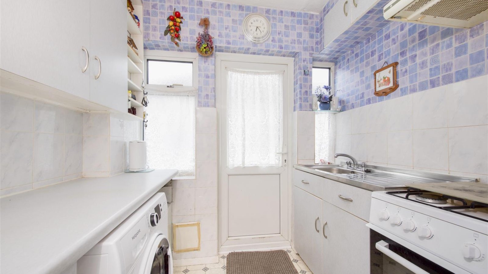 2 bedroom property for sale in Pavilion Way, Eastcote £475,000