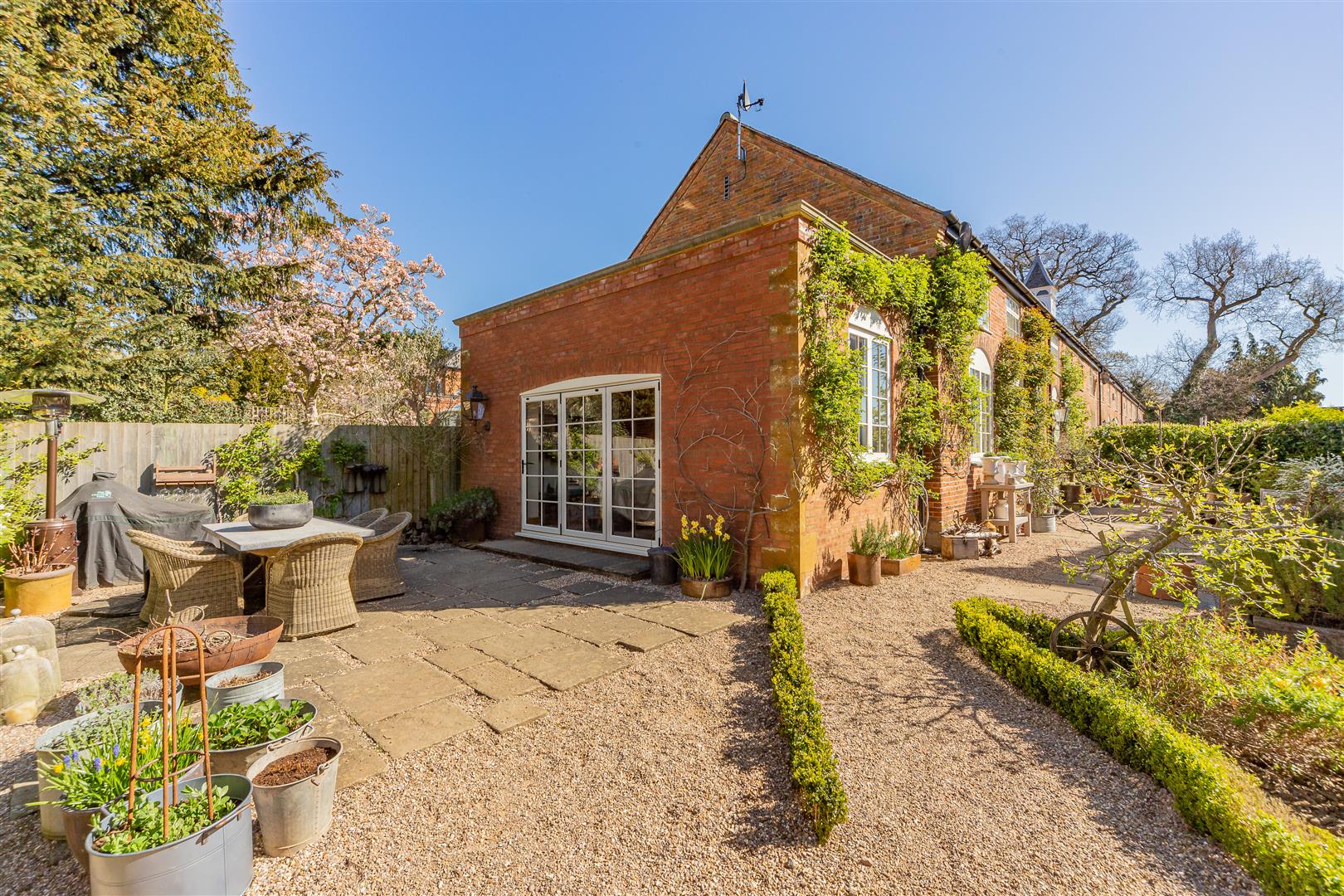 4 bedroom property for sale in West Langton Hall, West Langton, Market