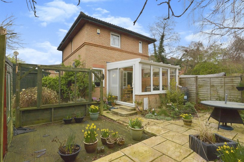 2 bedroom property for sale in Bradwell Common Boulevard, Bradwell