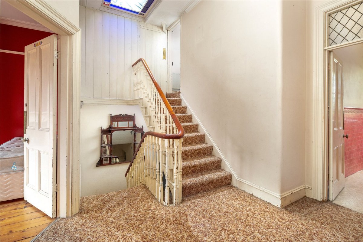 5 bedroom property for sale in Ravenswood Road, Bristol, Somerset, BS6