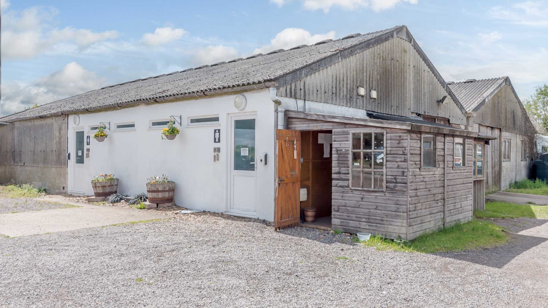 1 bedroom property for sale in Pitton, Salisbury, Wiltshire Guide