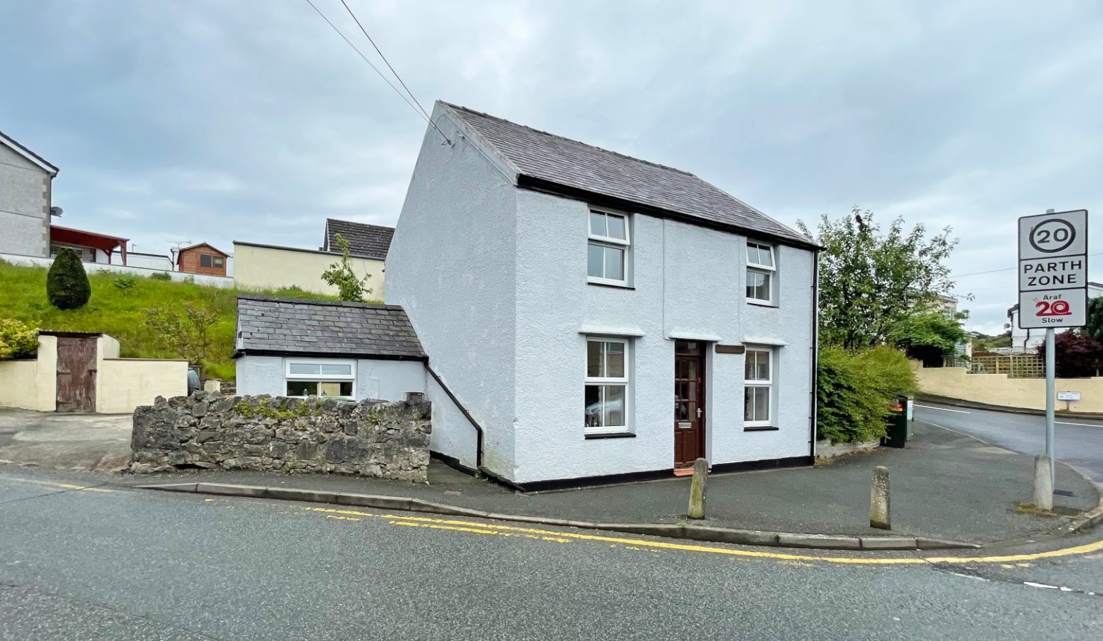 3 bedroom property for sale in Pentraeth, Isle of Anglesey, LL75 £140,000
