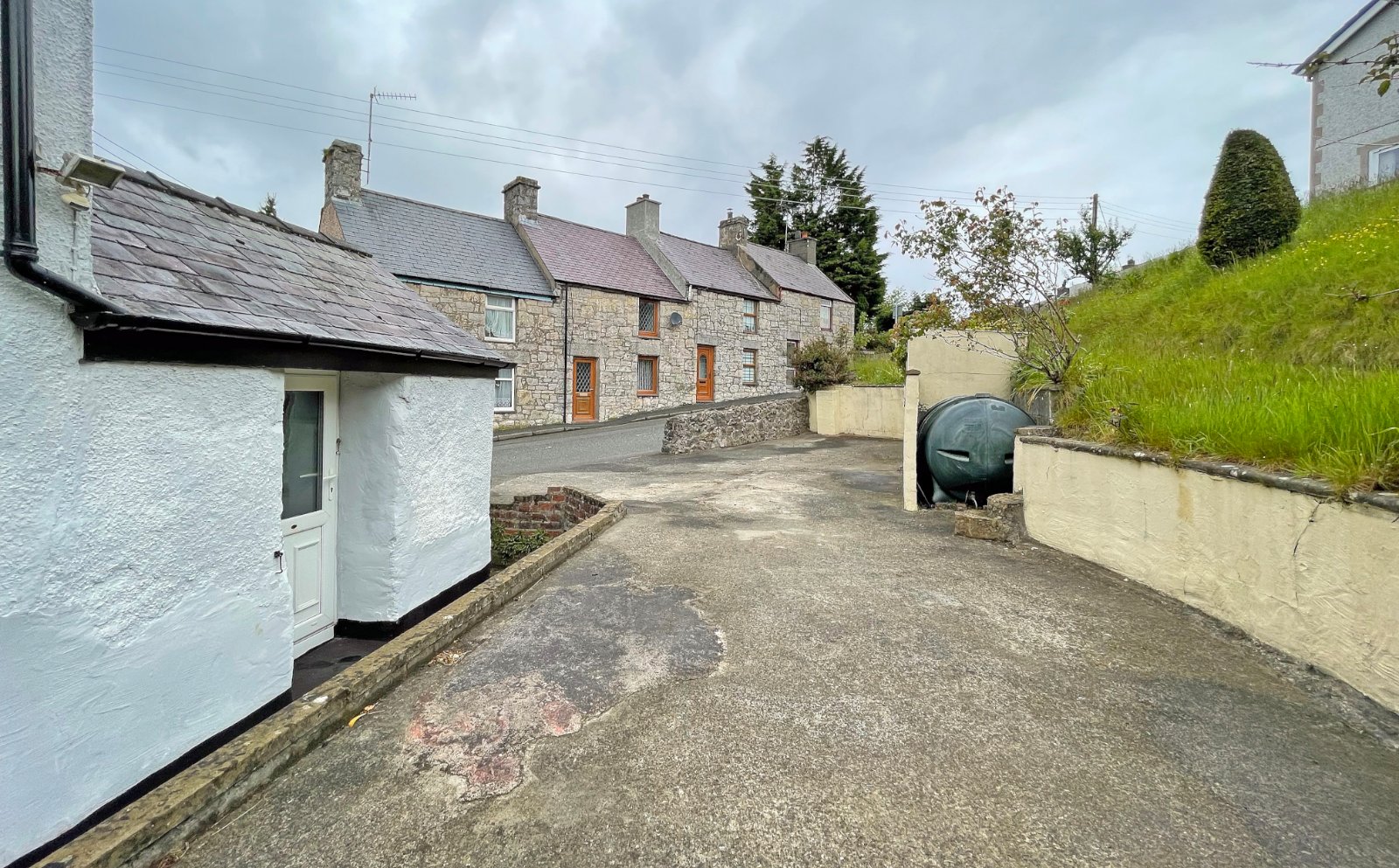 3 bedroom property for sale in Pentraeth, Isle of Anglesey, LL75 £140,000