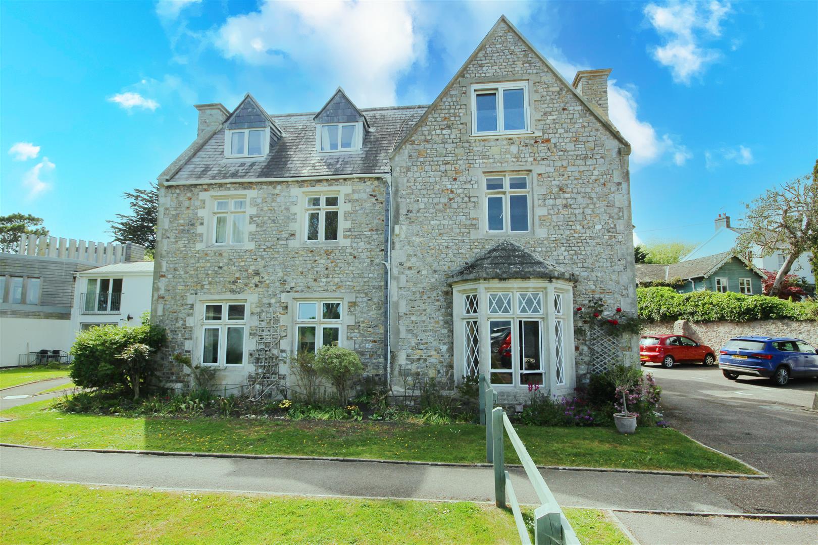 2 bedroom property for sale in Flat 1 Farnham House, Stile Lane, Lyme