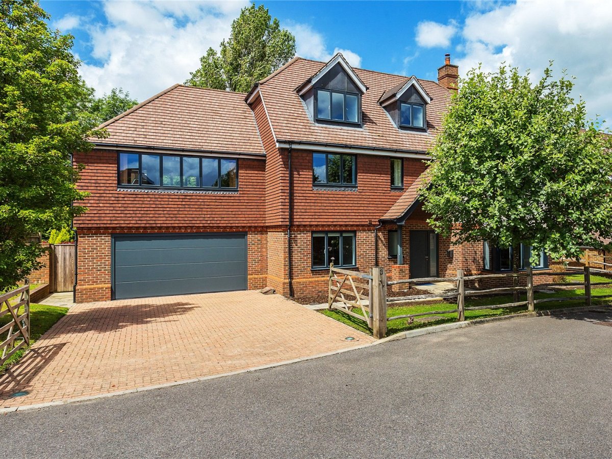 JacksonStops 5 bedroom property for sale in Wraylands Drive, Reigate