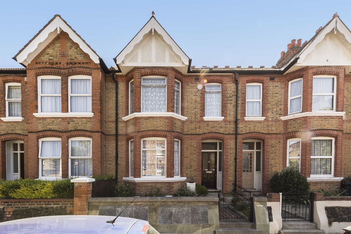 Robertson Smith & Kempson 5 bedroom property for sale in York Road