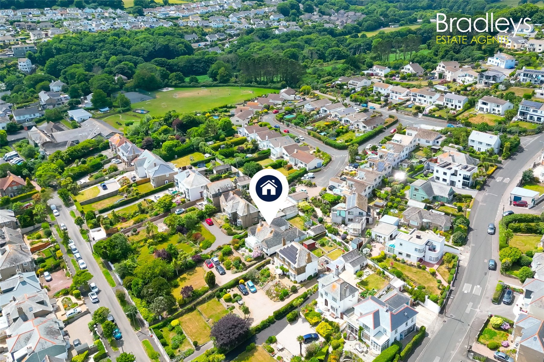 4 bedroom property for sale in Donnington Road, Penzance, Cornwall