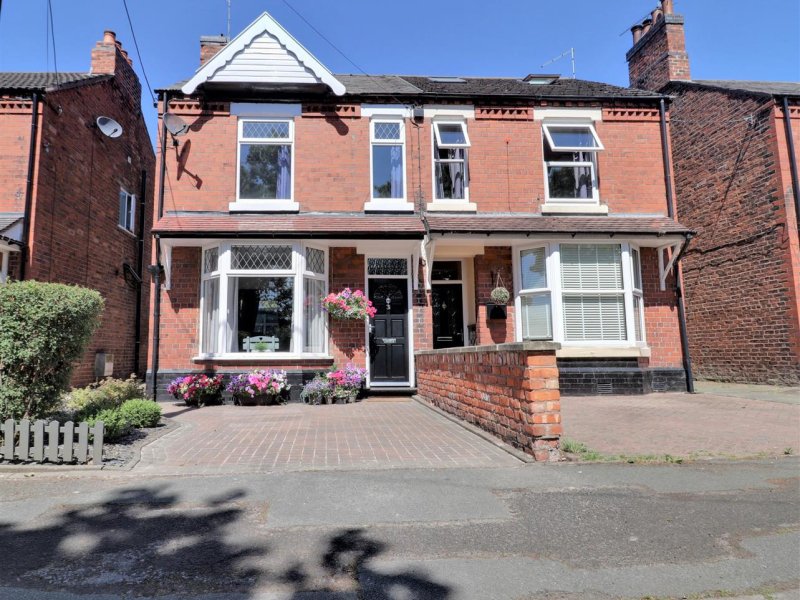 3 bedroom property for sale in Newfield Drive, Crewe £185,000