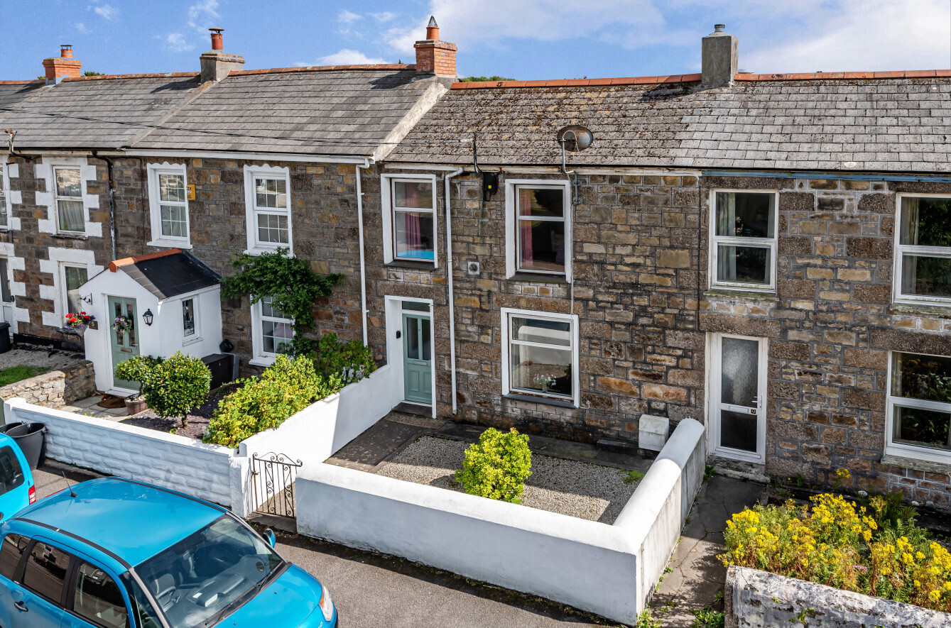 2 bedroom property for sale in Pendarves Street, Troon, Camborne, TR14