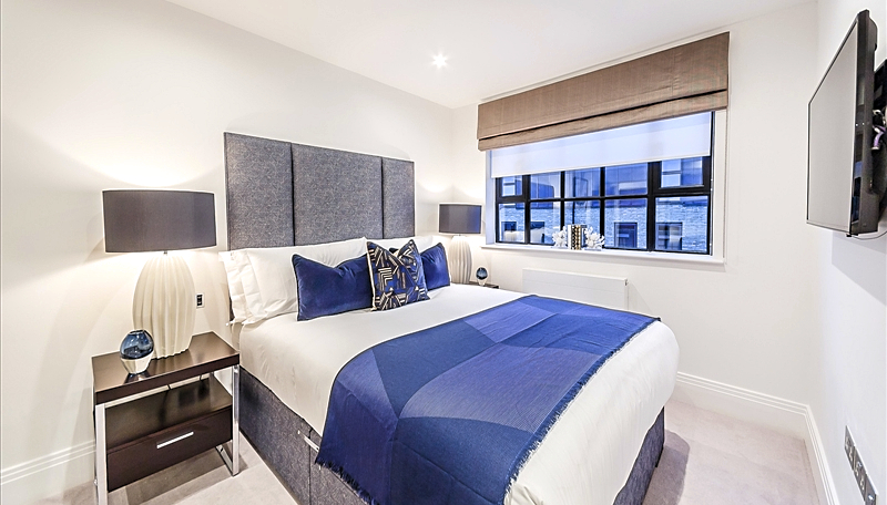 TWO BEDROOM PENTHOUSE  TO LET  RAINVILLE ROAD  FULHAM  W6 Image 6