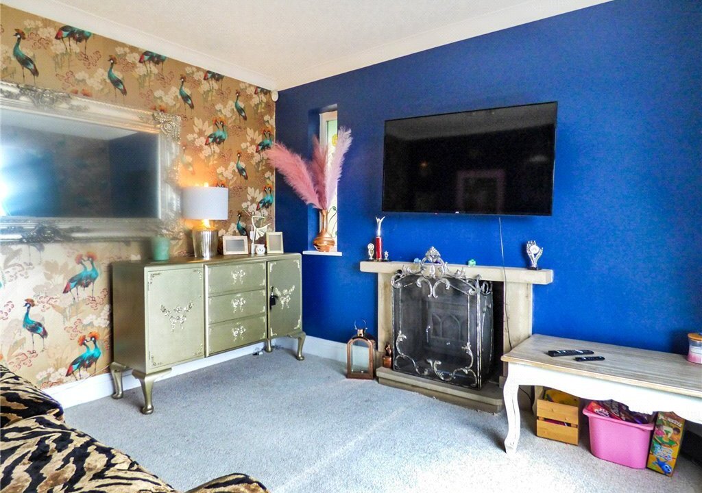 2 bedroom property for sale in Bylands Avenue, Riddlesden, Keighley