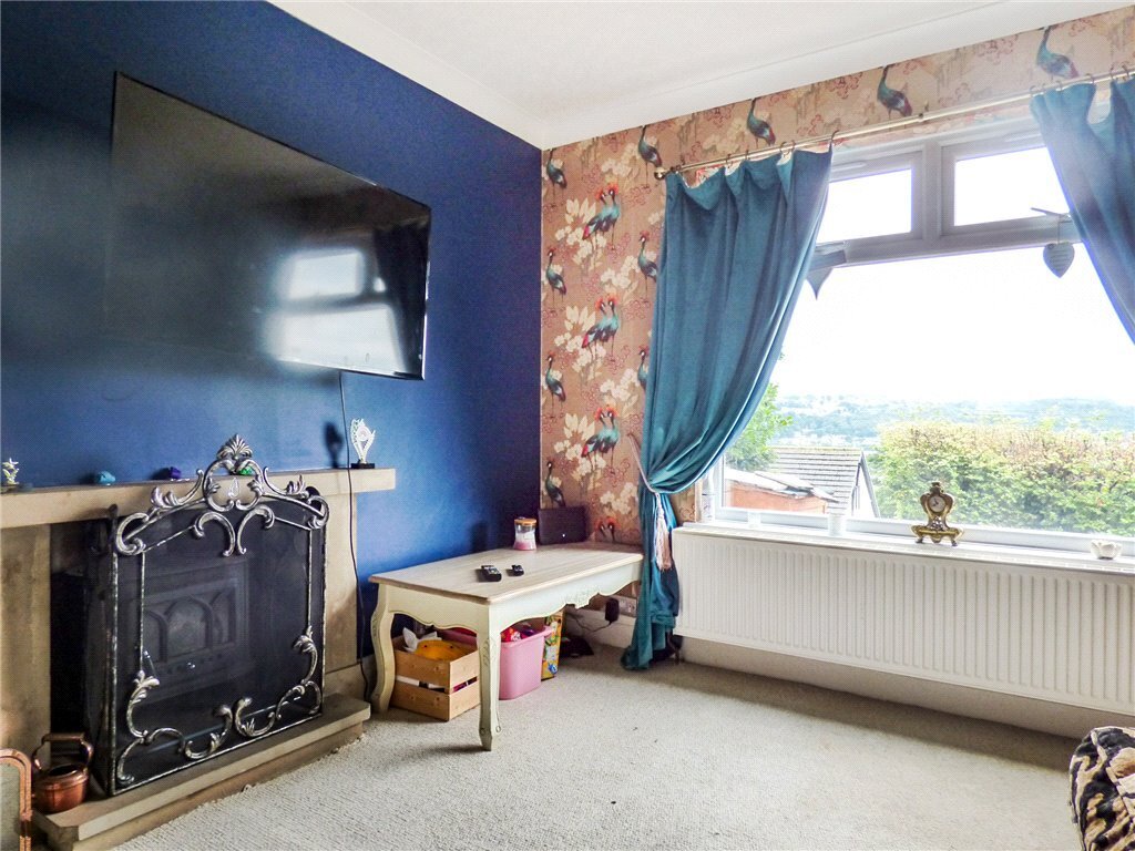2 bedroom property for sale in Bylands Avenue, Riddlesden, Keighley