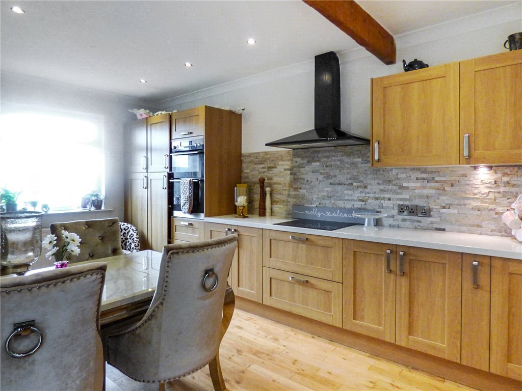 2 bedroom property for sale in Bylands Avenue, Riddlesden, Keighley