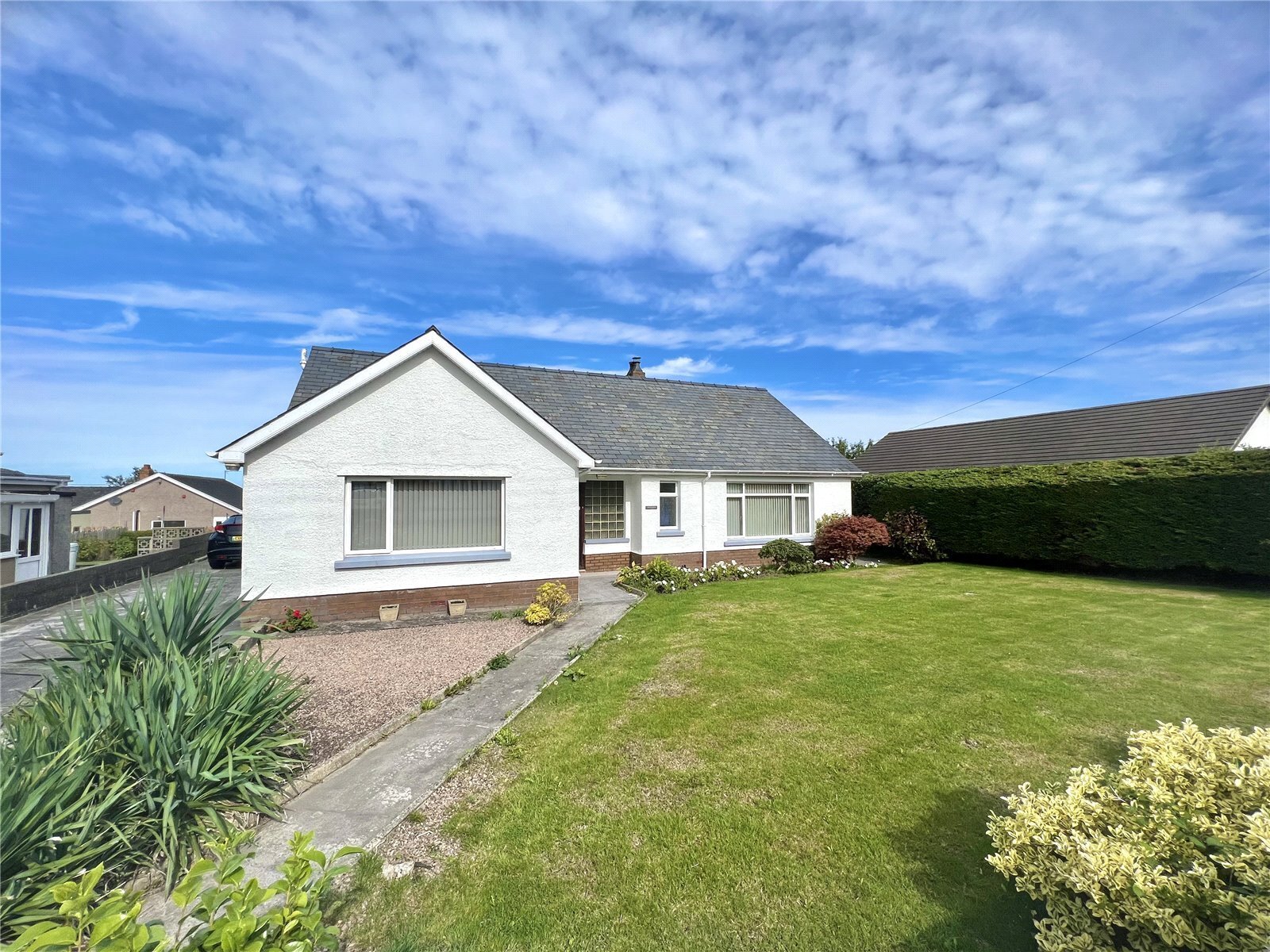 4 bedroom property for sale in Heol Yr Ogof, Aberporth, Cardigan, SA43