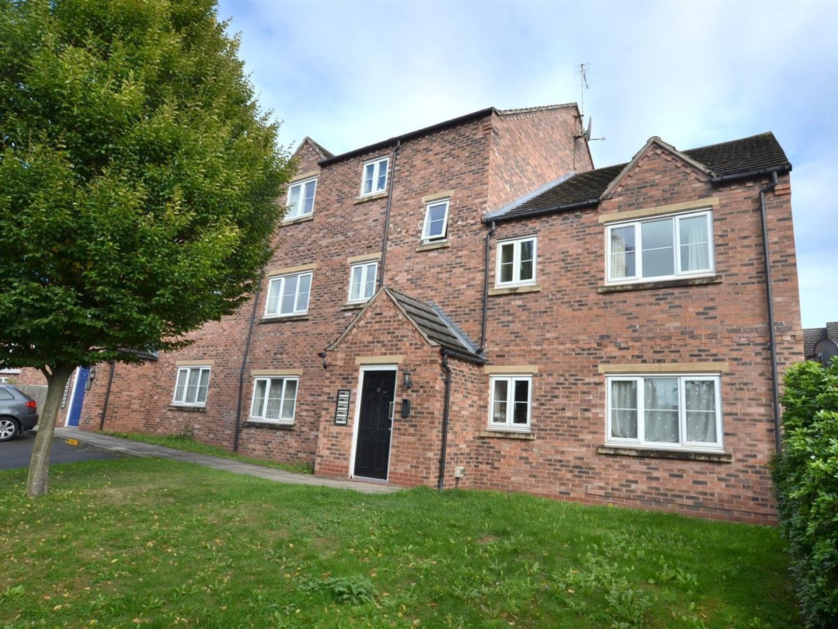 2 bedroom property for sale in Kidger Close, Shepshed, Leicestershire
