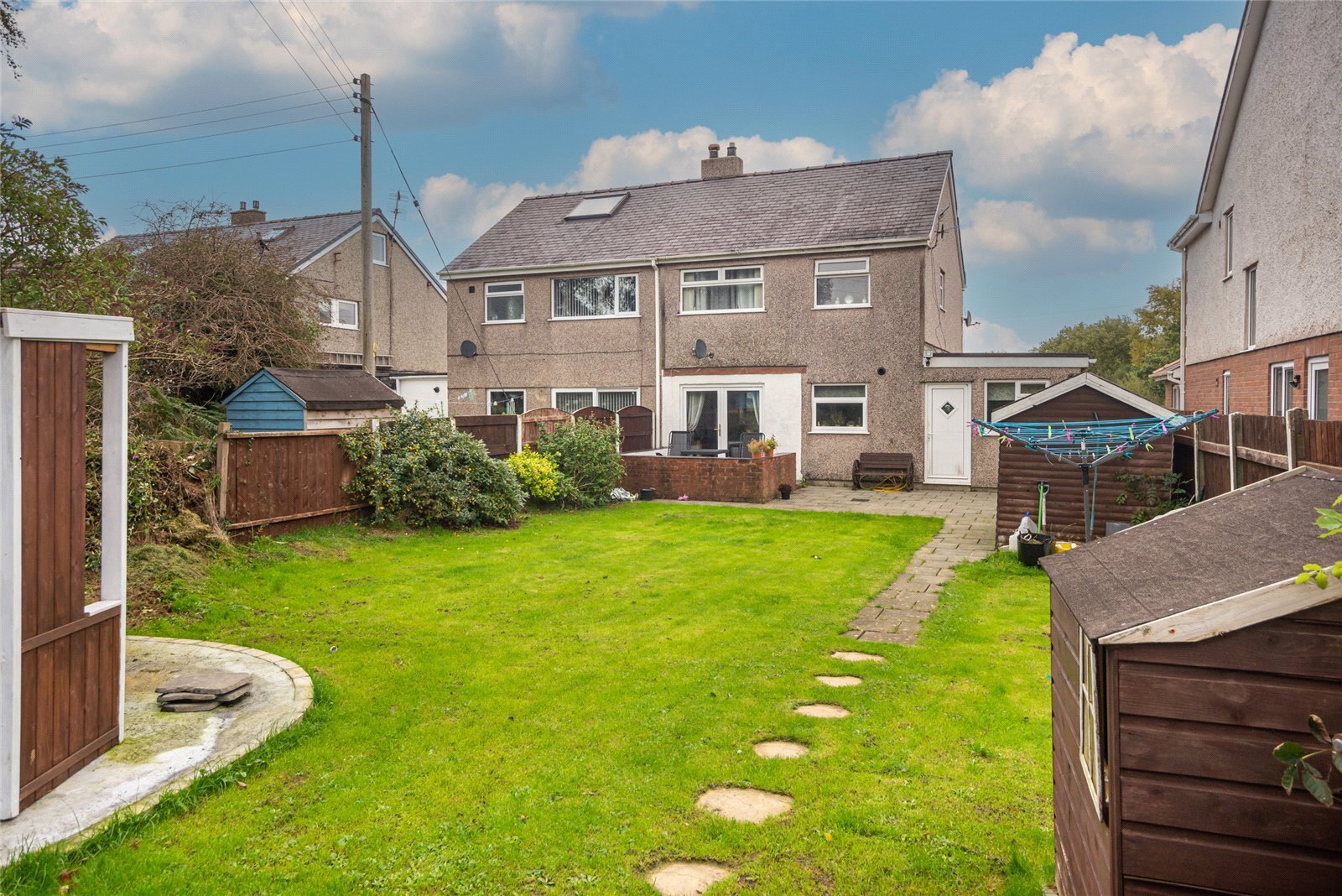 4 bedroom property for sale in Afon Rhos Estate, Llanrug, Caernarfon