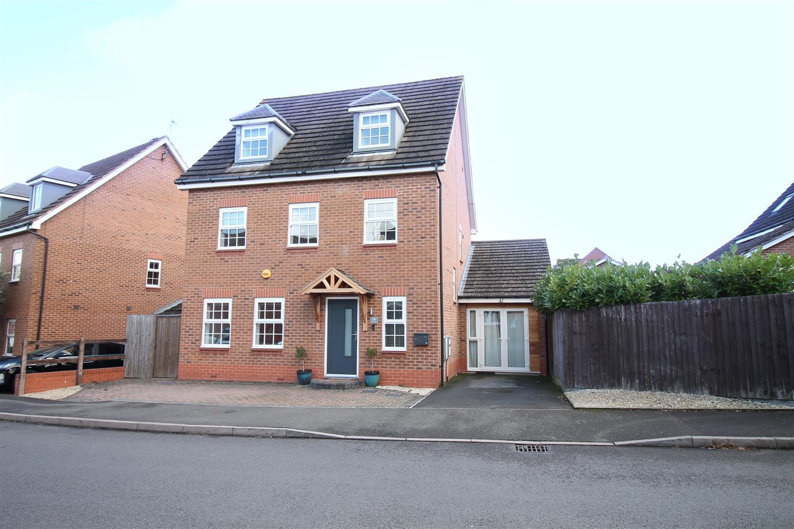 5 bedroom property for sale in Abbey Close, Shepshed, Leicestershire