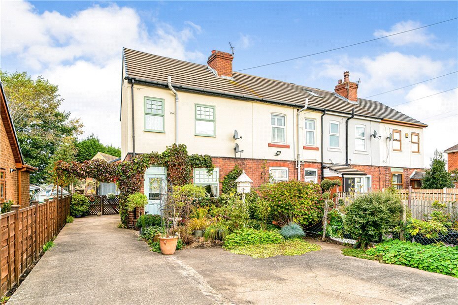 JacksonStops 3 bedroom property for sale in Lower Mickletown